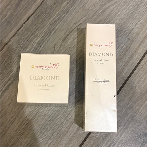 Diamond Skincare - Picture 1 of 3